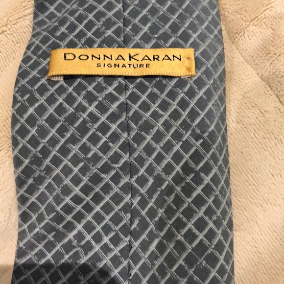 Tie - Picture 2 of 2